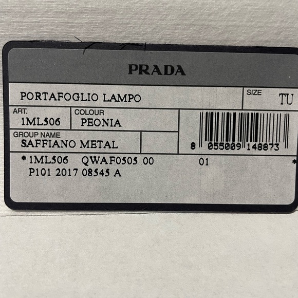 Prada Vibrant Pink Wallet - Picture 4 of 4